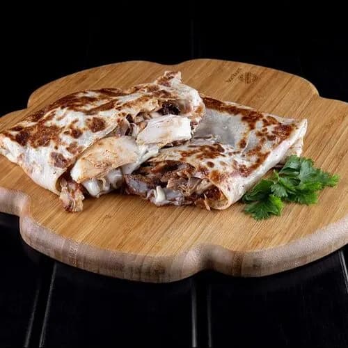 Блинчик с курицей и сыром