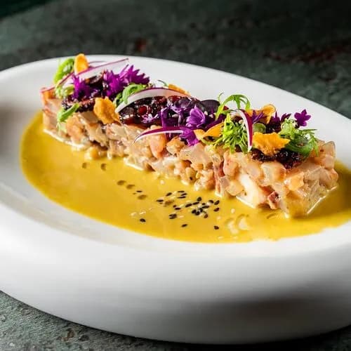 Севиче микс из осьминога, тигровой креветки и рыбы эсколар