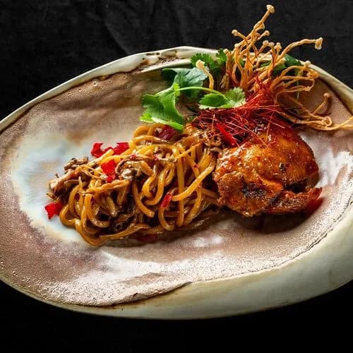 Лапша с уткой и грибами эноки