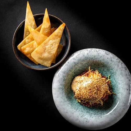 Тартар из говядины с трюфельным айоли