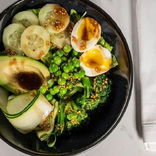 Большой зеленый салат