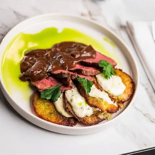 Драники с ростбифом и соусом тартар