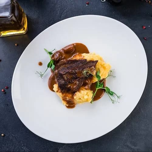 Говяжьи щечки с пюре