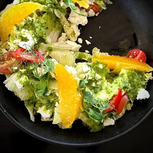 Салат с апельсином и фетой