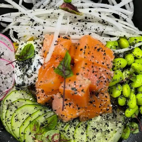 Поке боул с лососем