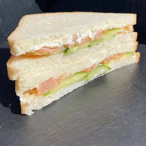 Сэндвич с лососем