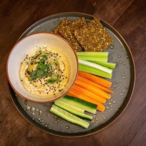 Хумус с овощами