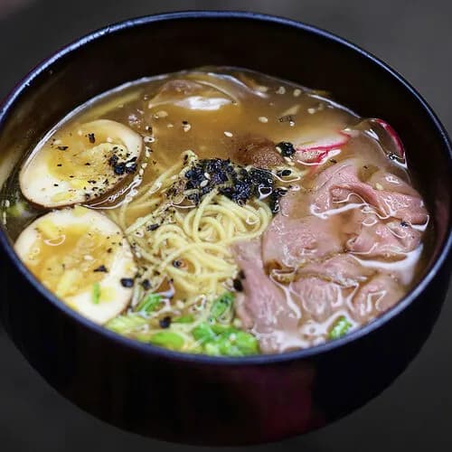 Рамен с ростбифом