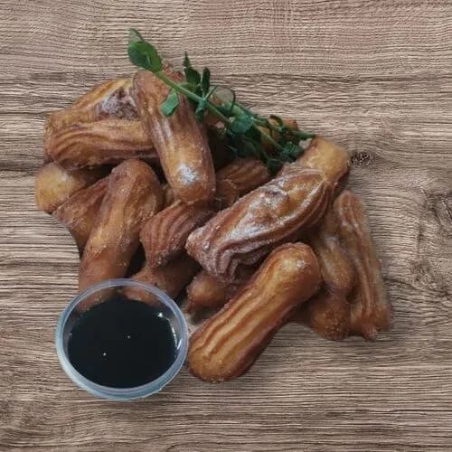 Чуррос мини с сахарной пудрой и топпингами