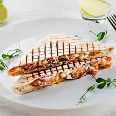 Собрэ с салями и перцем