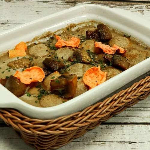 Креплах из говядины в грибном соусе