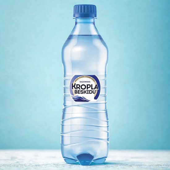Woda gazowana 0,5L