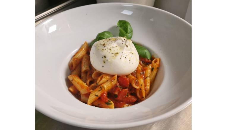 Penne Pomodoro e Burrata