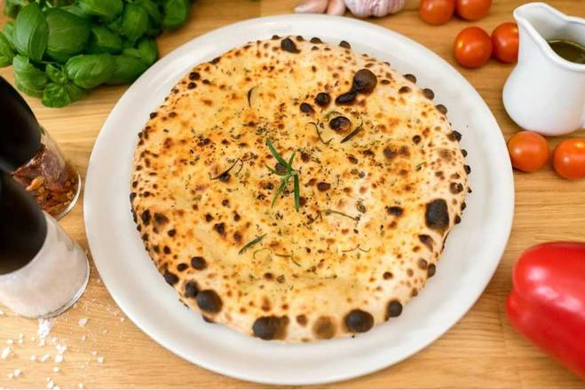 Focaccia z rozmarynem i solą morską