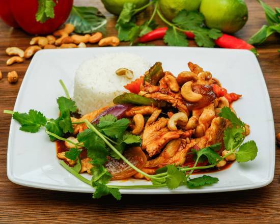 CASHEW z orzechami nerkowca ( z ryżem )