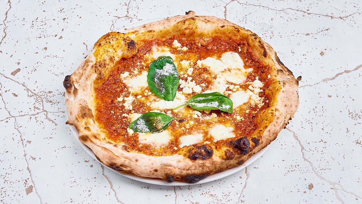 Pizza Bologna