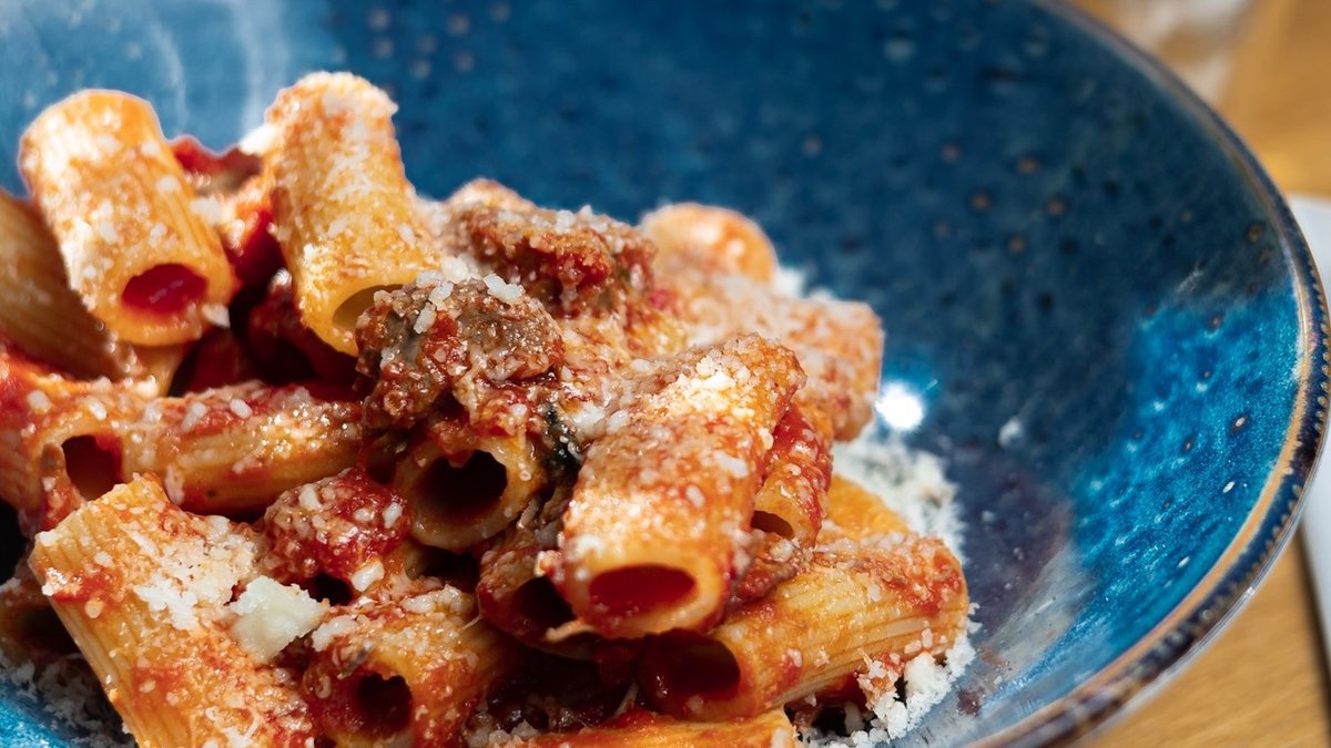 Rigatoni al ragù napoletano