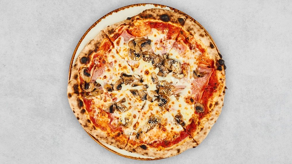 Prosciutto e funghi