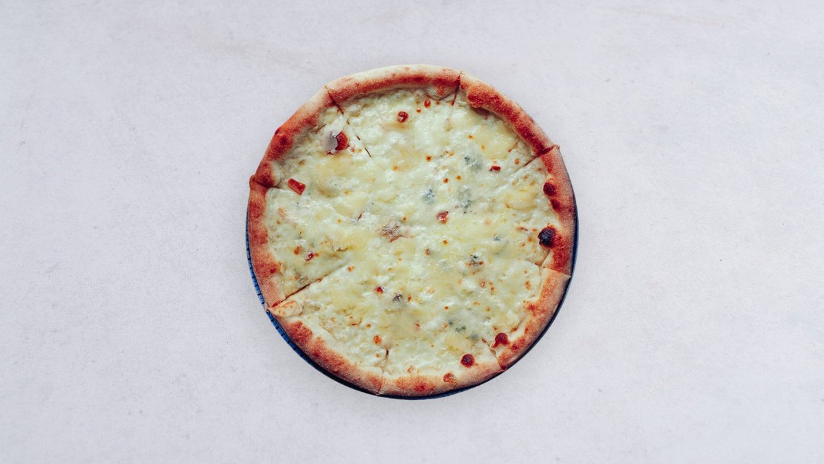 Pizza 4 Formaggi