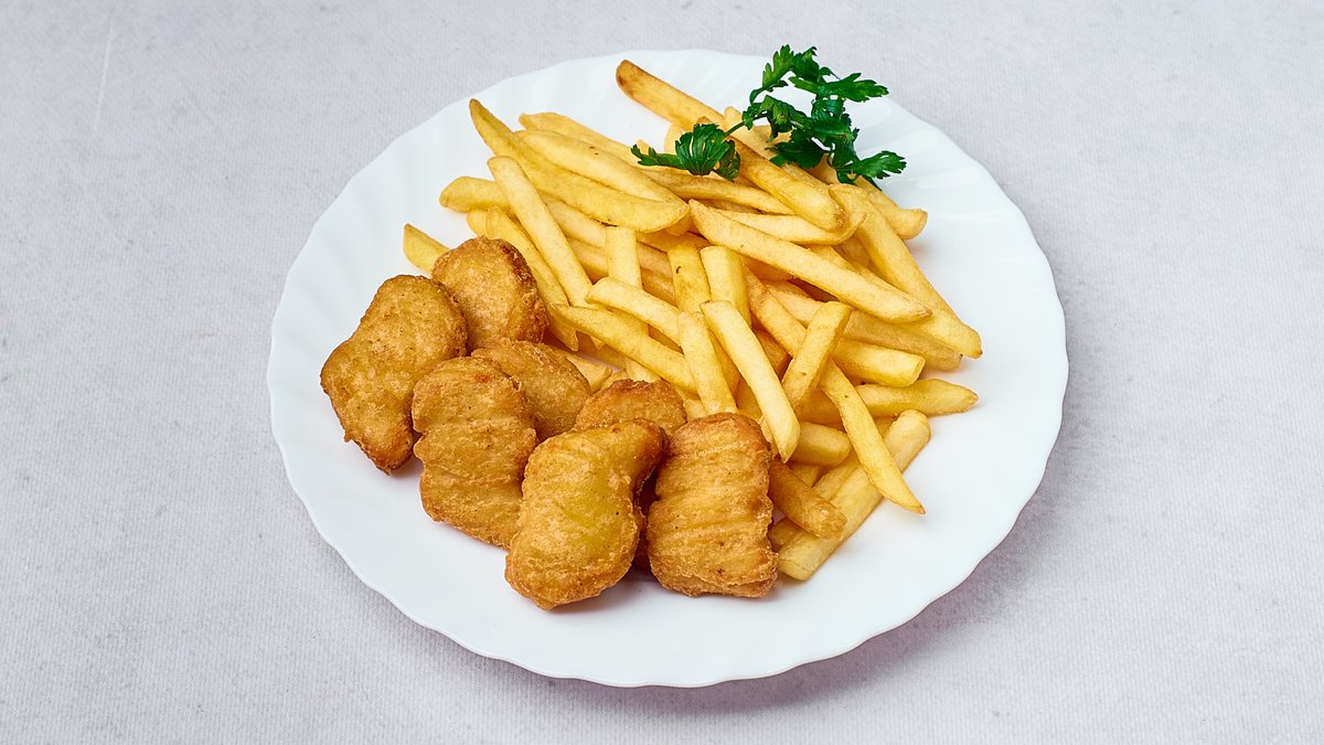 Kurczak Nuggets z Frytkami
