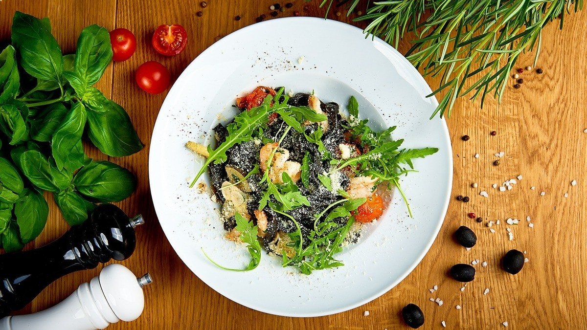 Tagliatelle nero z krewetkami